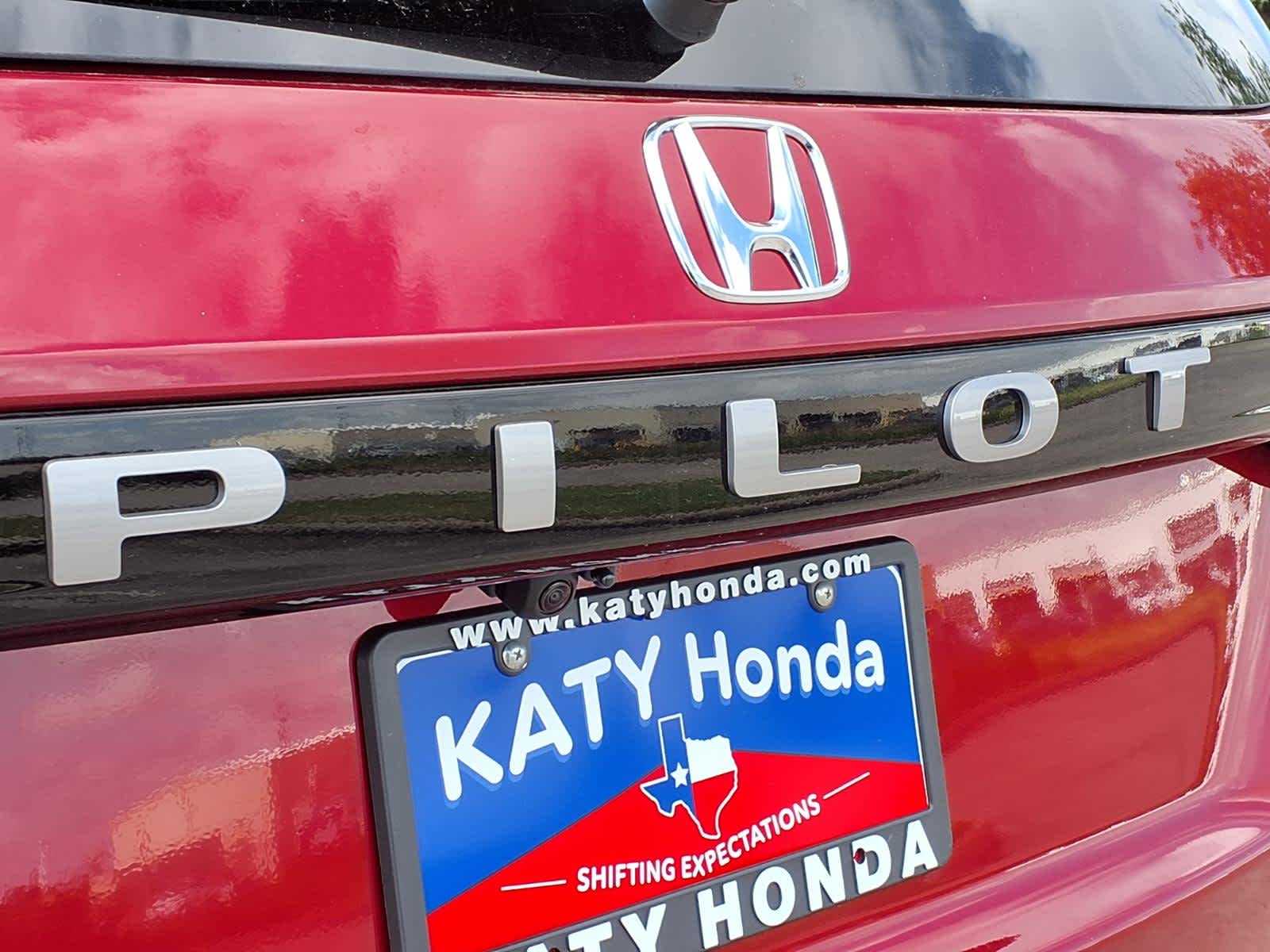 Thumbnail: 2026 Honda Pilot - 7