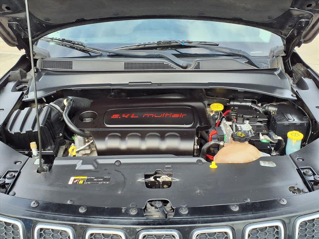 Thumbnail: 2018 Jeep Compass - 9