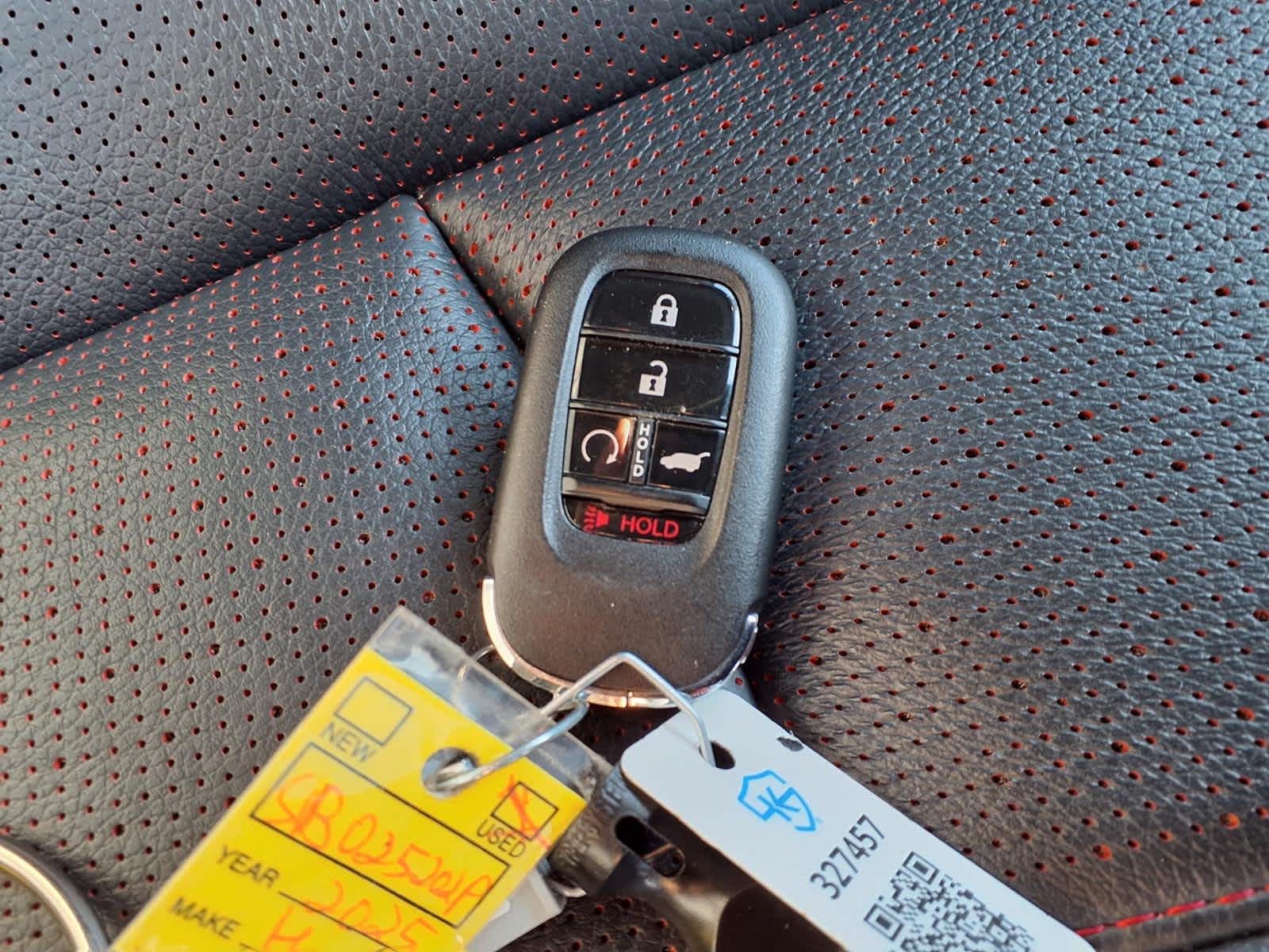 Thumbnail: 2025 Honda Pilot - 24