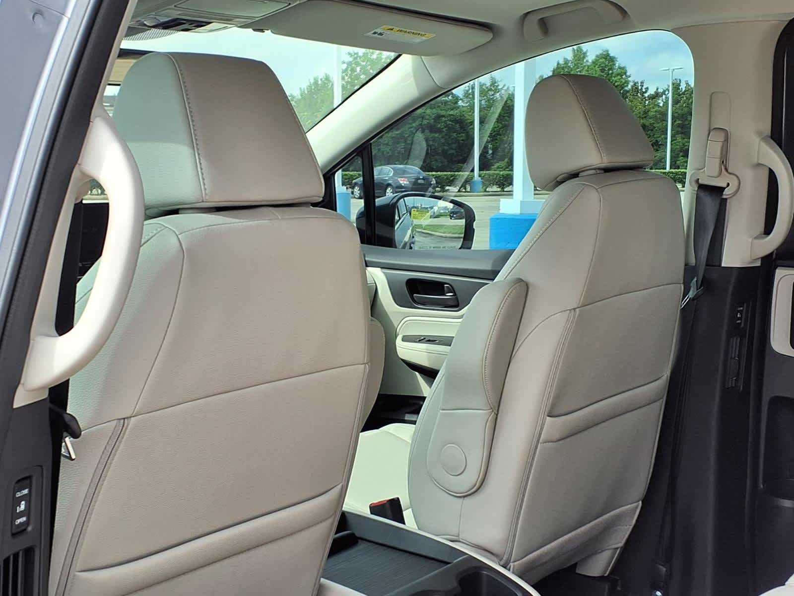 Thumbnail: 2026 Honda Odyssey - 11
