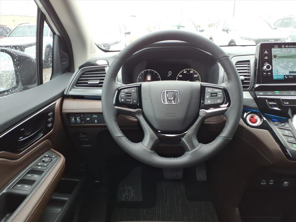 Thumbnail: 2026 Honda Odyssey - 15