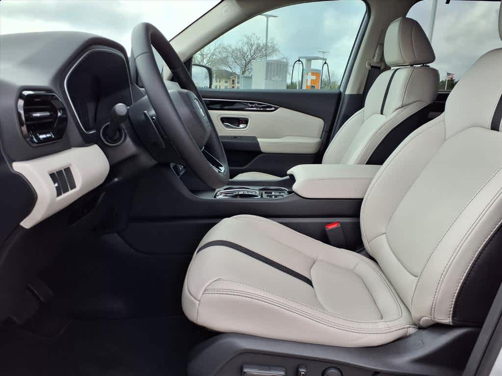 Thumbnail: 2026 Honda Pilot - 11