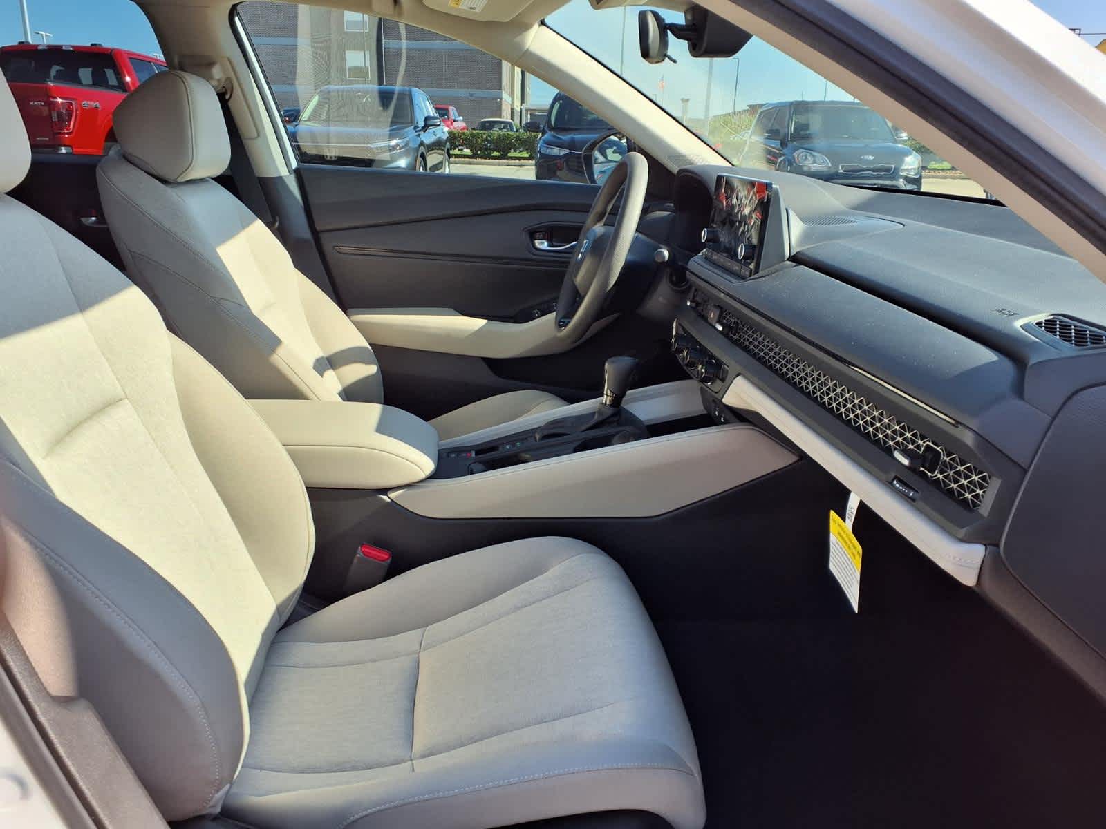 Thumbnail: 2025 Honda Accord - 14