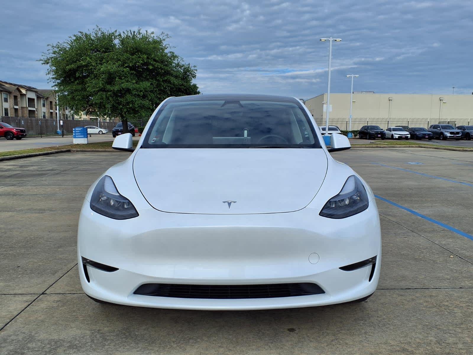 Thumbnail: 2025 Tesla Model Y - 3