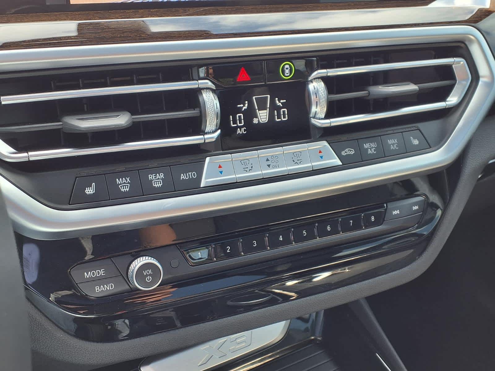 Thumbnail: 2024 BMW X3 - 19