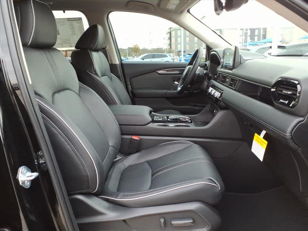 Thumbnail: 2025 Honda Pilot - 14