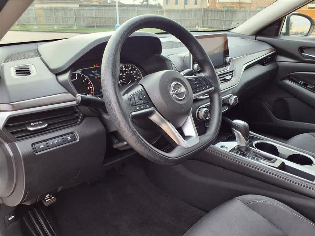 Thumbnail: 2023 Nissan Altima - 2