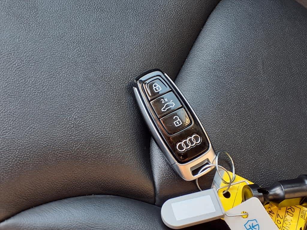 Thumbnail: 2024 Audi Q7 - 24