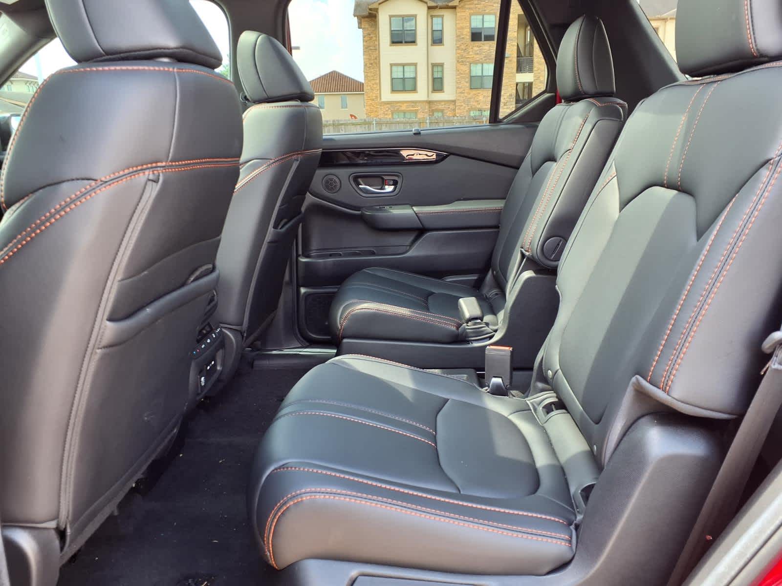 Thumbnail: 2025 Honda Pilot - 12