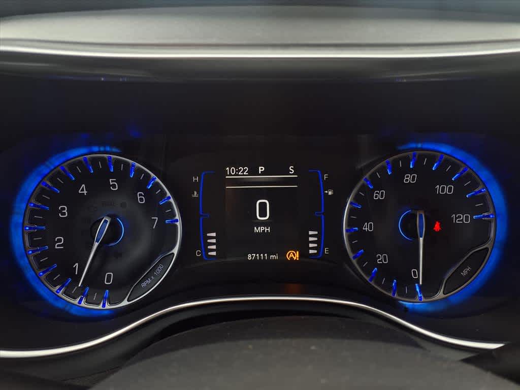 Thumbnail: 2018 Chrysler Pacifica - 17