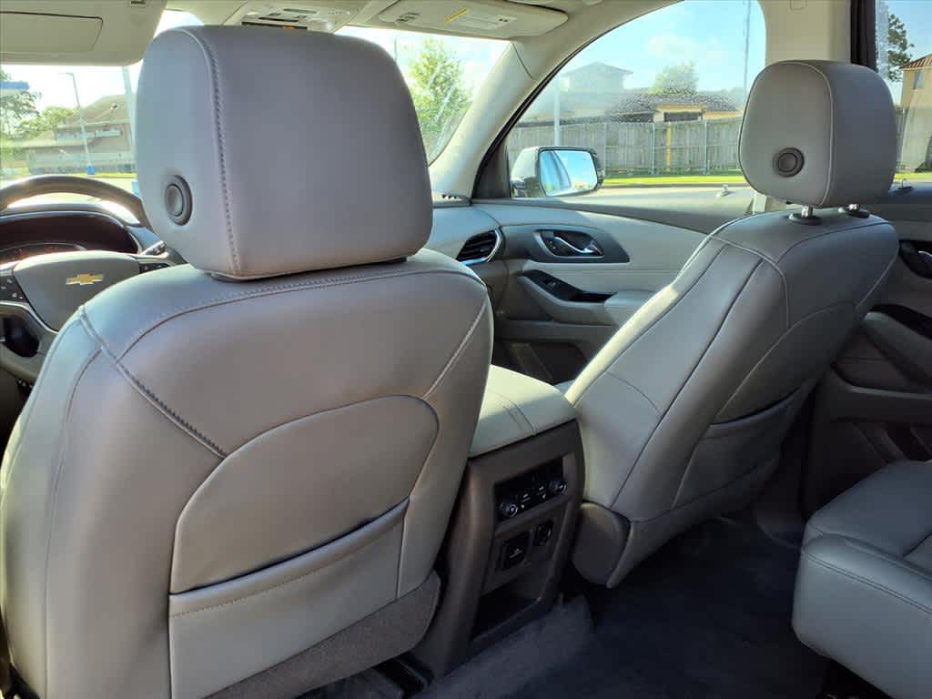 Thumbnail: 2018 Chevrolet Traverse - 11