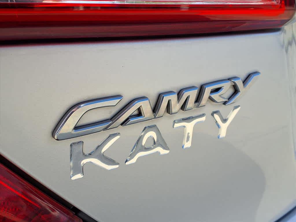 Thumbnail: 2014 Toyota Camry - 7