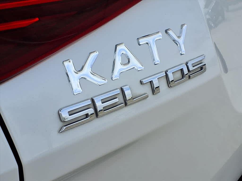 Thumbnail: 2021 Kia Seltos - 8