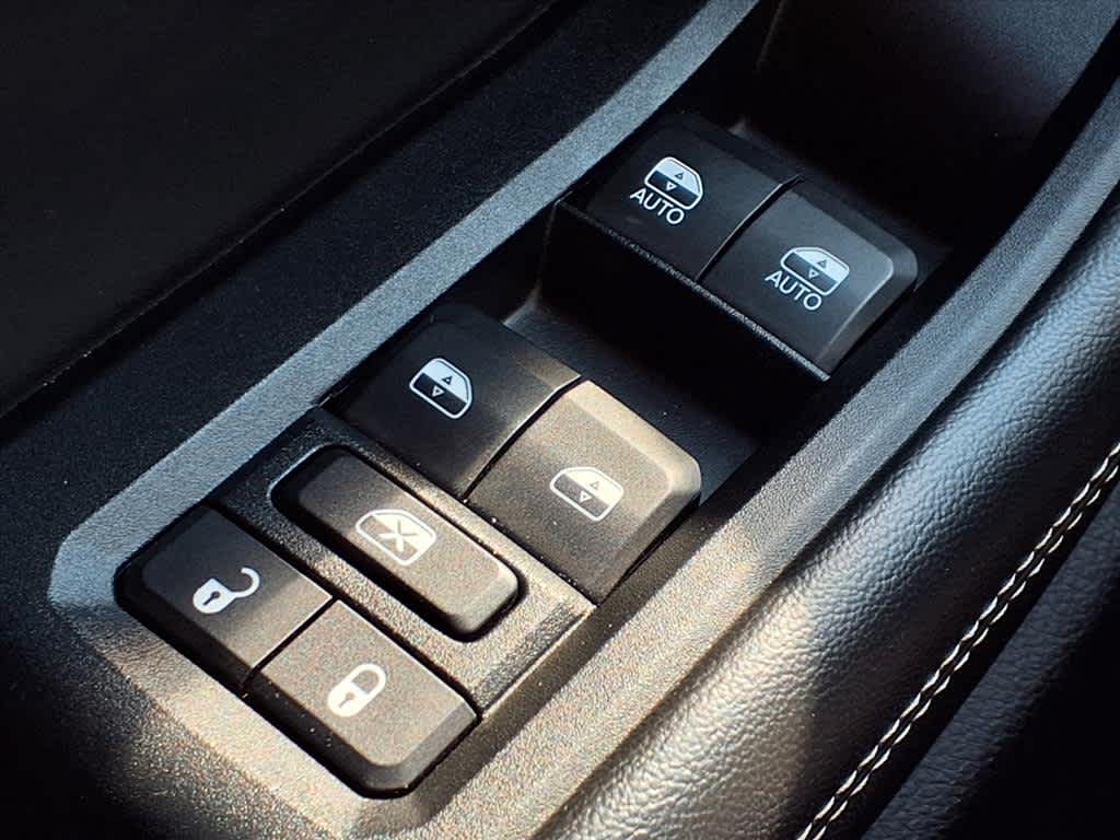 Thumbnail: 2023 Jeep Grand Cherokee - 22