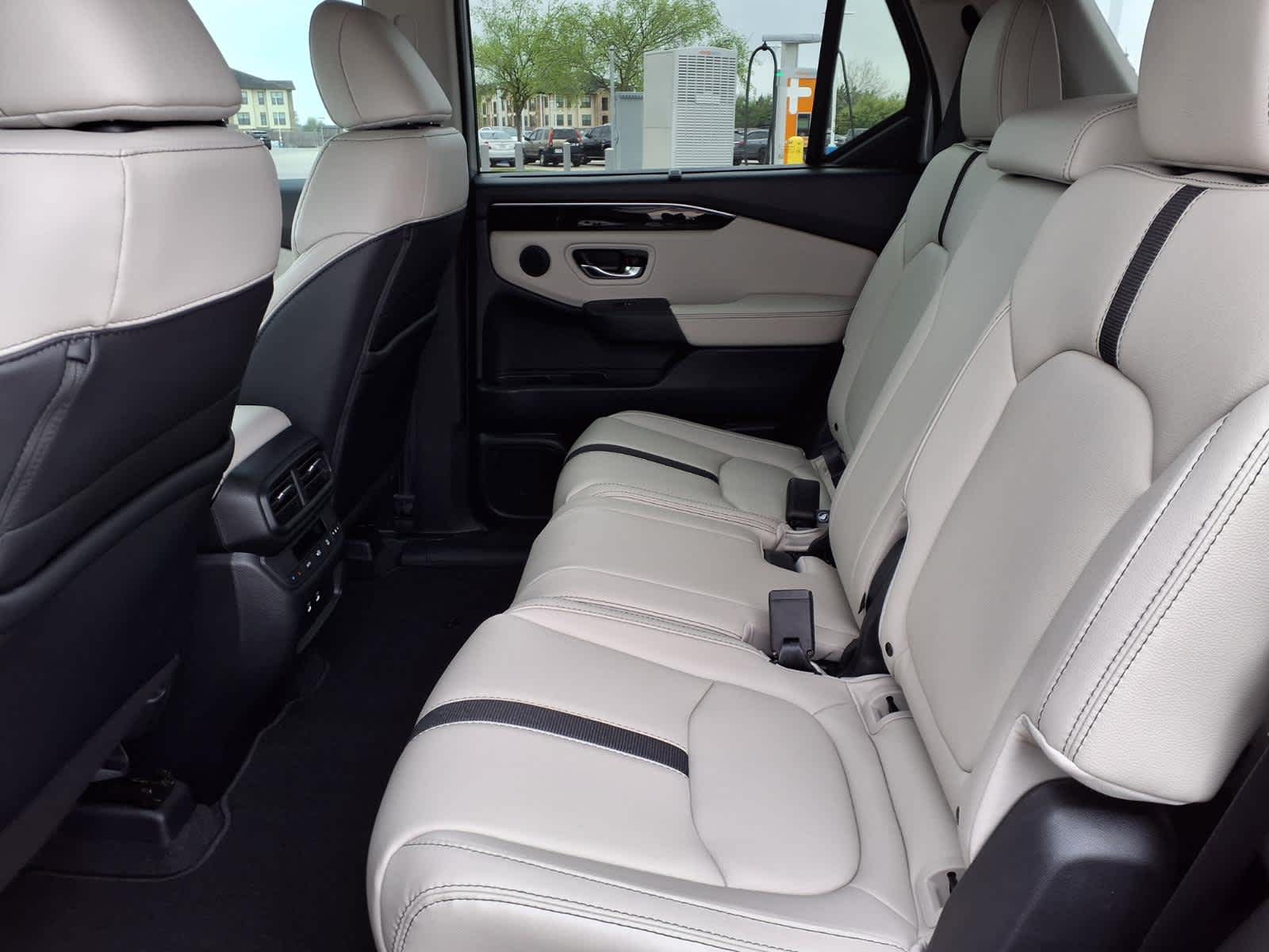 Thumbnail: 2026 Honda Pilot - 13