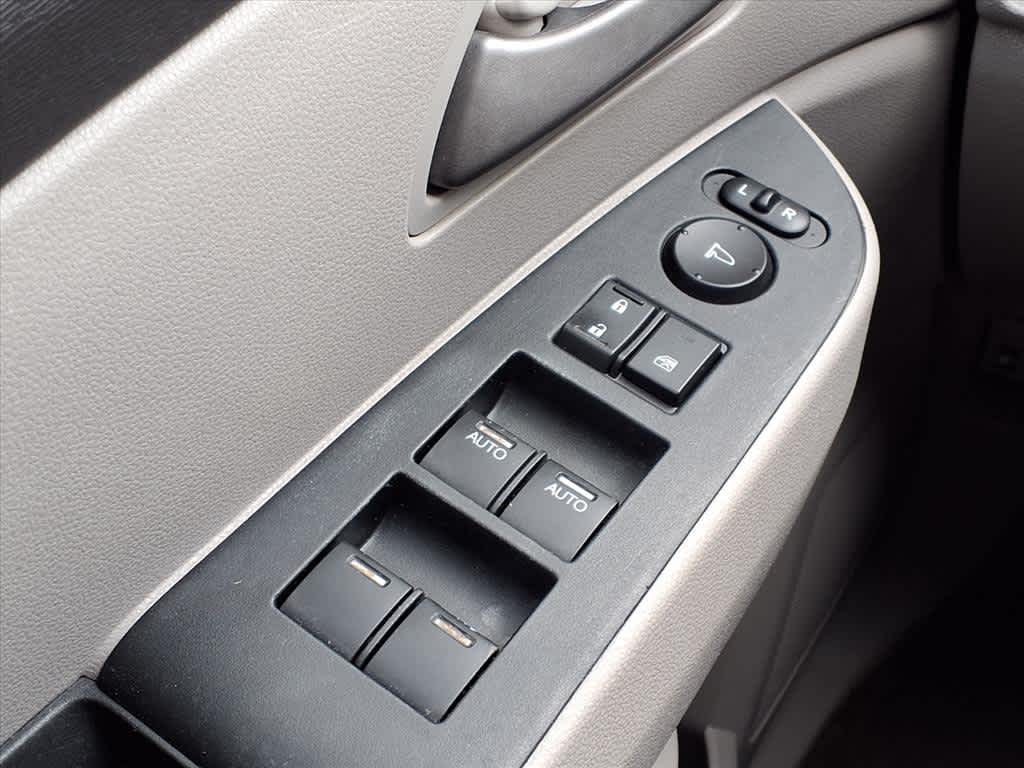 Thumbnail: 2013 Honda Odyssey - 24