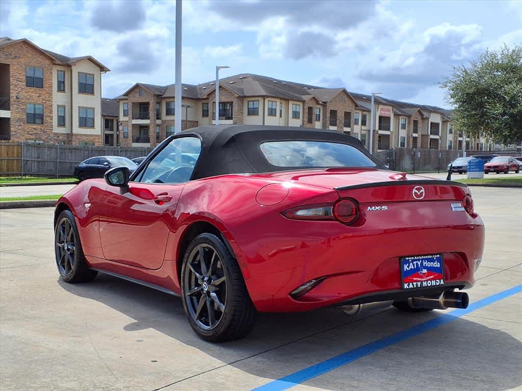 Thumbnail: 2016 Mazda MX-5 Miata - 5