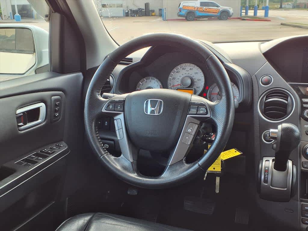 Thumbnail: 2015 Honda Pilot - 14