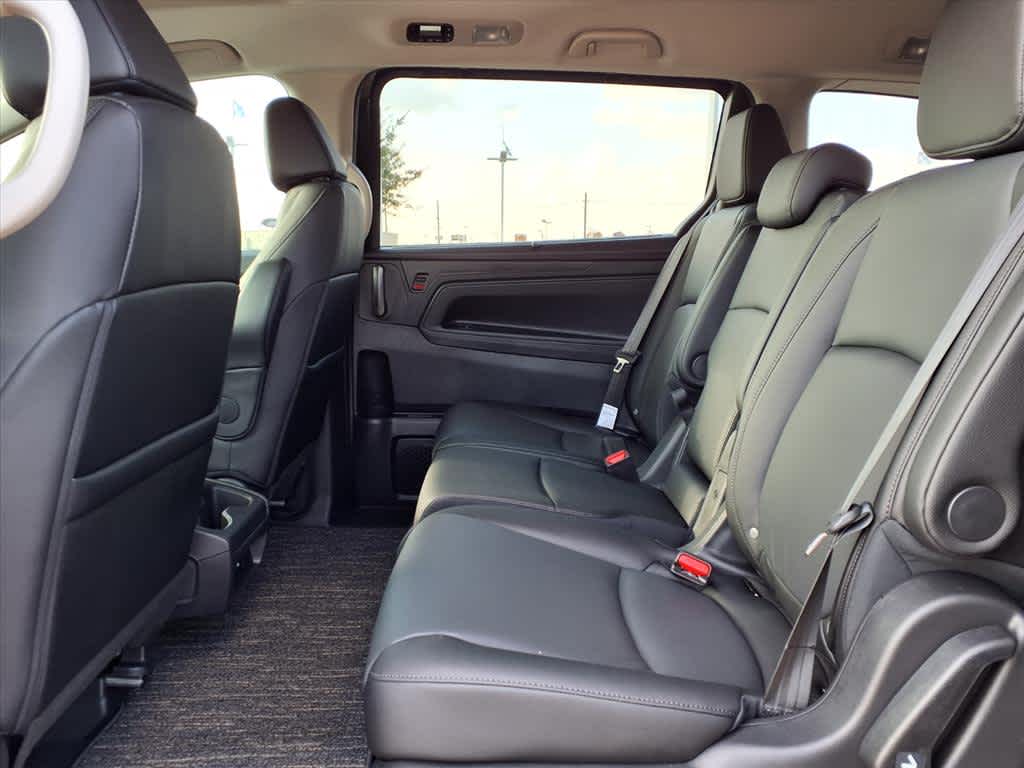 Thumbnail: 2026 Honda Odyssey - 14