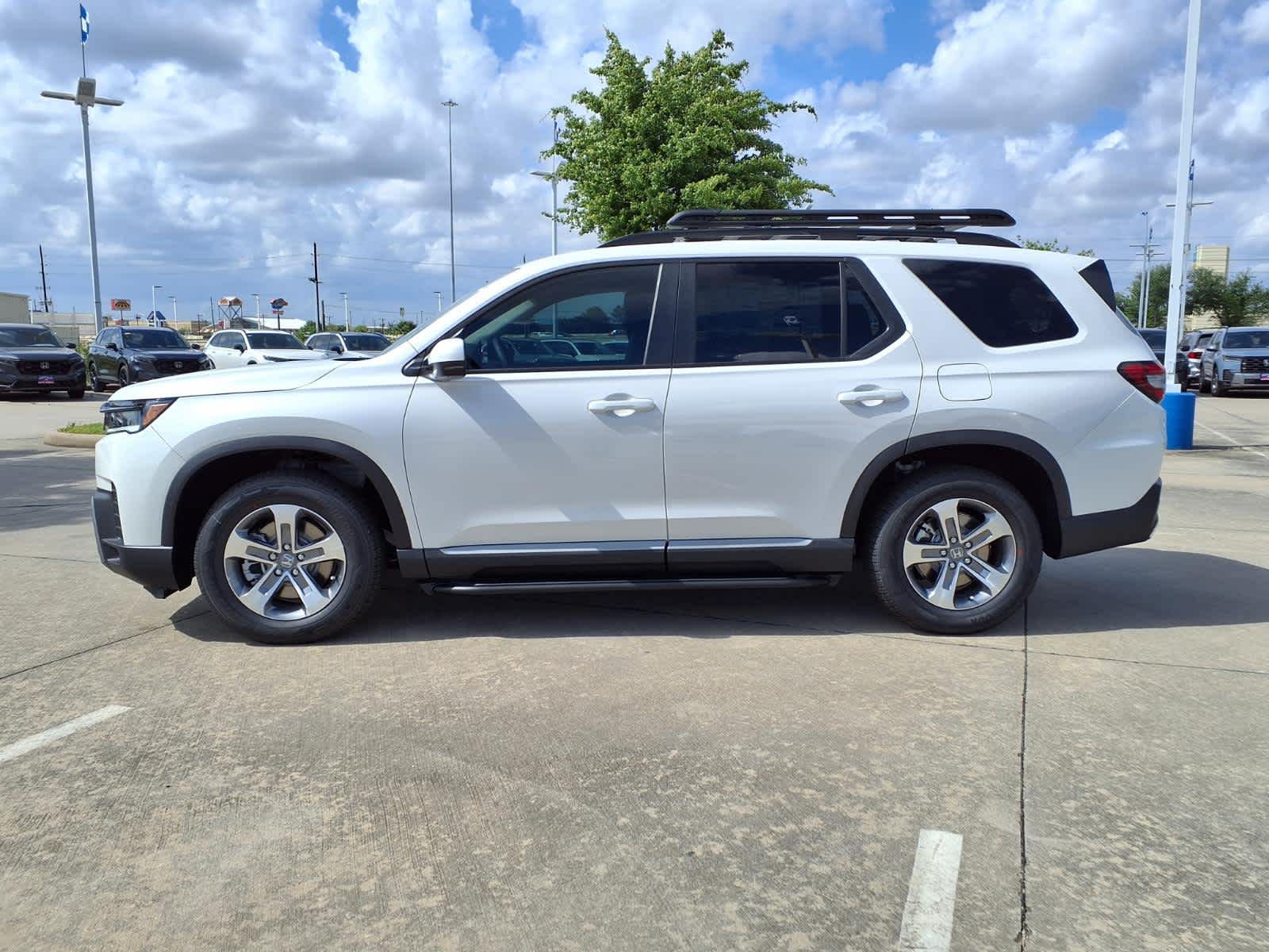 Thumbnail: 2026 Honda Pilot - 3