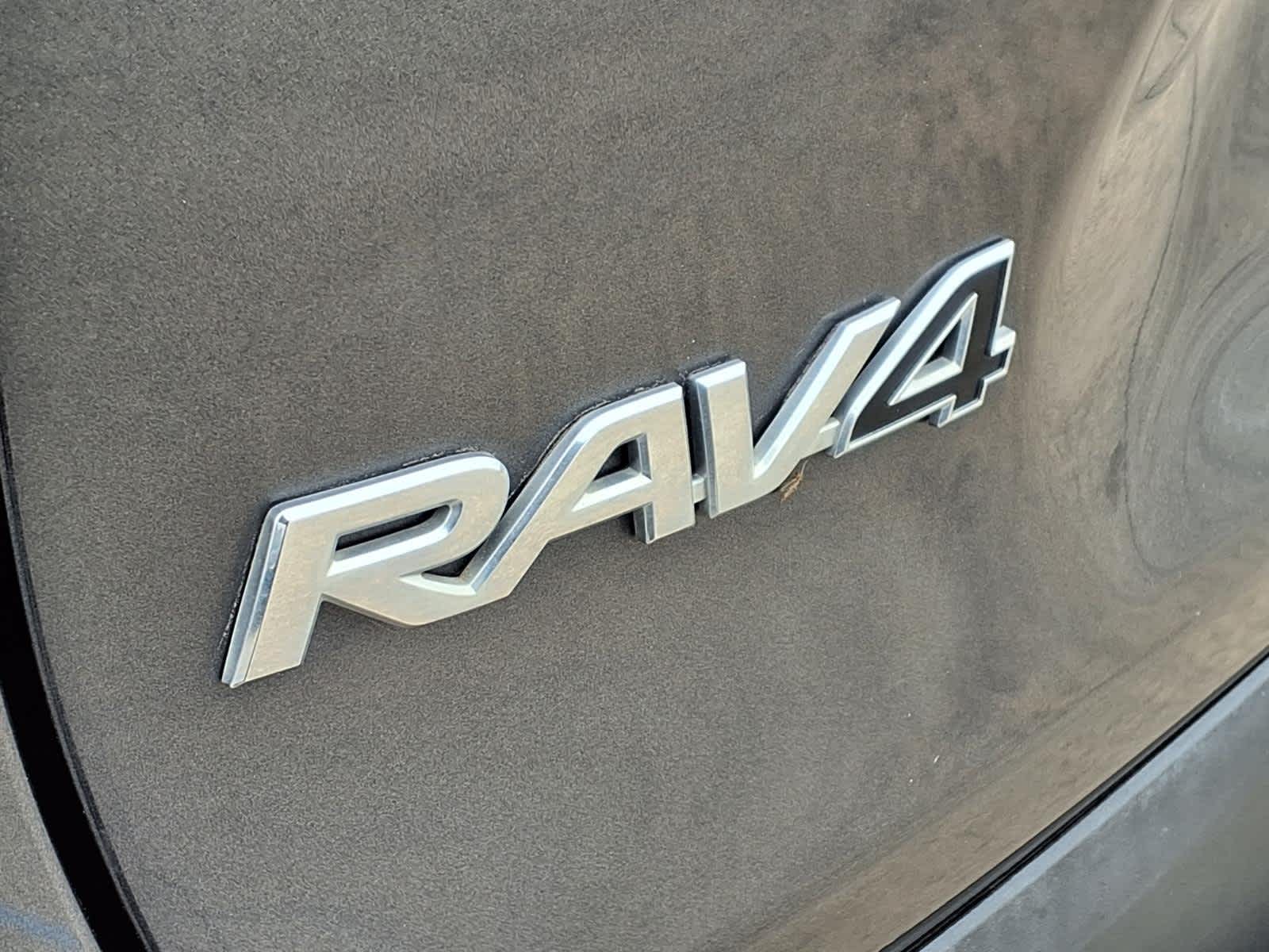 Thumbnail: 2022 Toyota RAV4 - 7