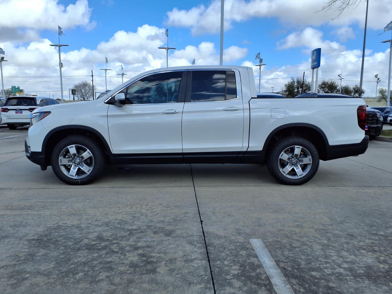 Thumbnail: 2026 Honda Ridgeline - 3