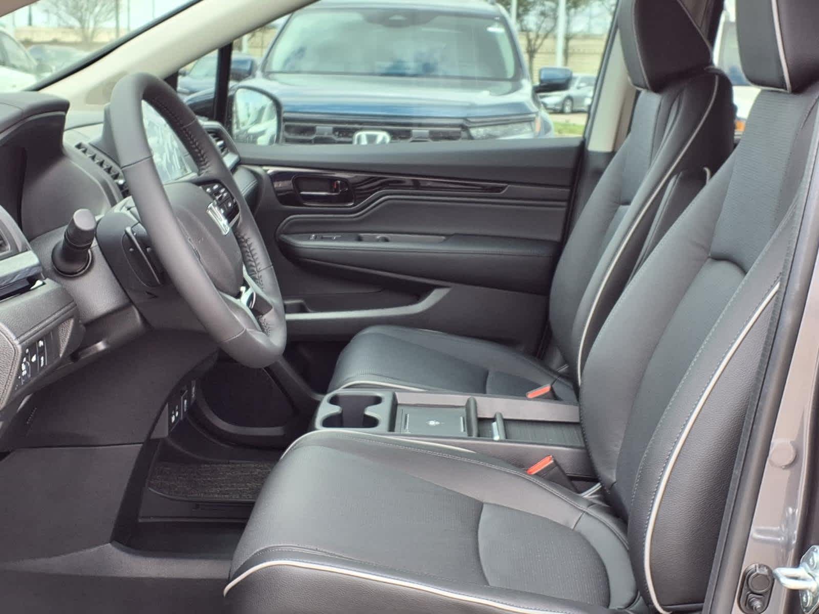 Thumbnail: 2026 Honda Odyssey - 10