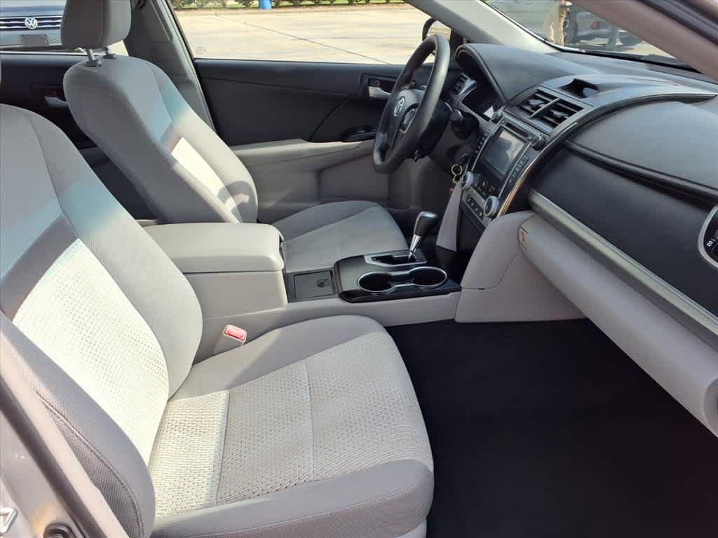 Thumbnail: 2014 Toyota Camry - 14