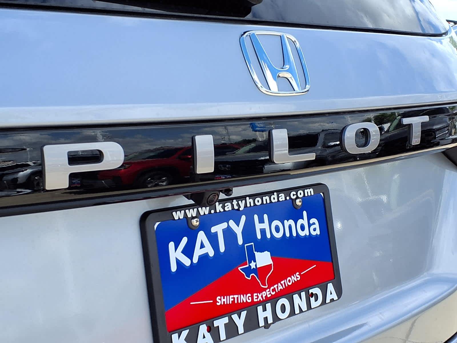 Thumbnail: 2026 Honda Pilot - 7