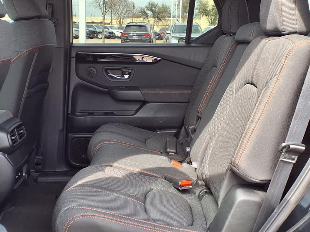 Thumbnail: 2026 Honda Pilot - 12