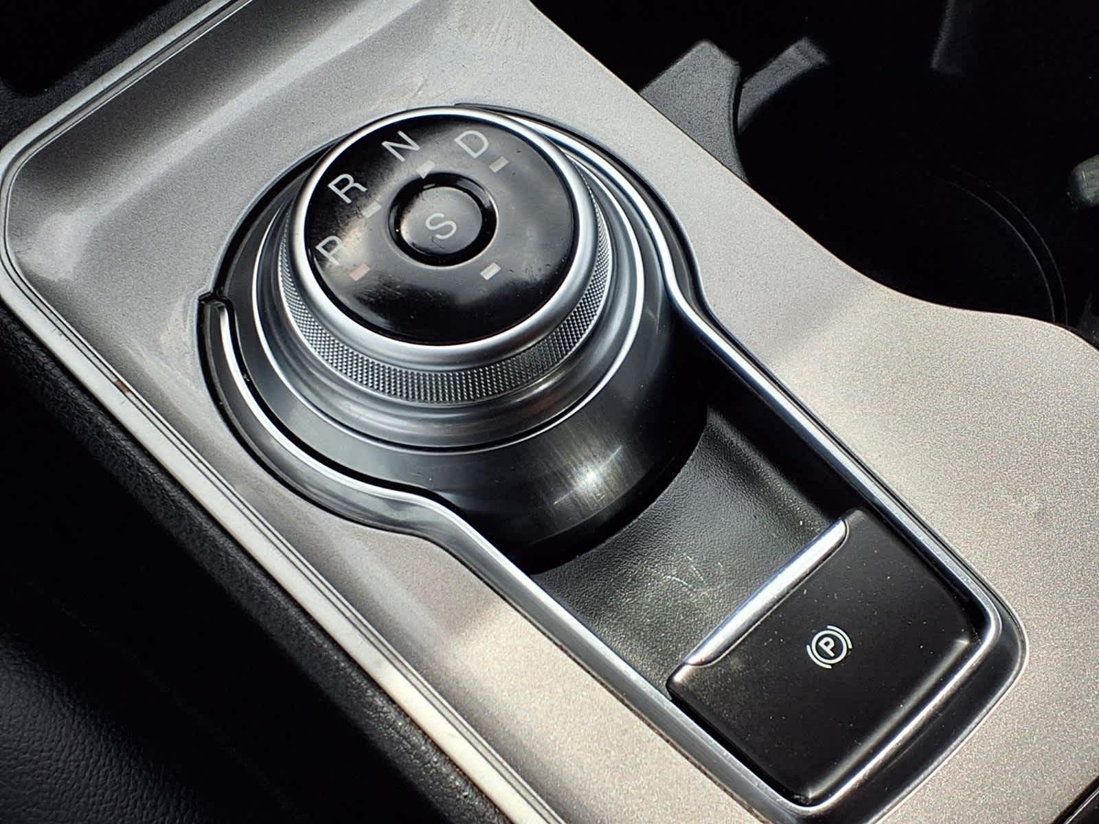 Thumbnail: 2024 Ford Edge - 20