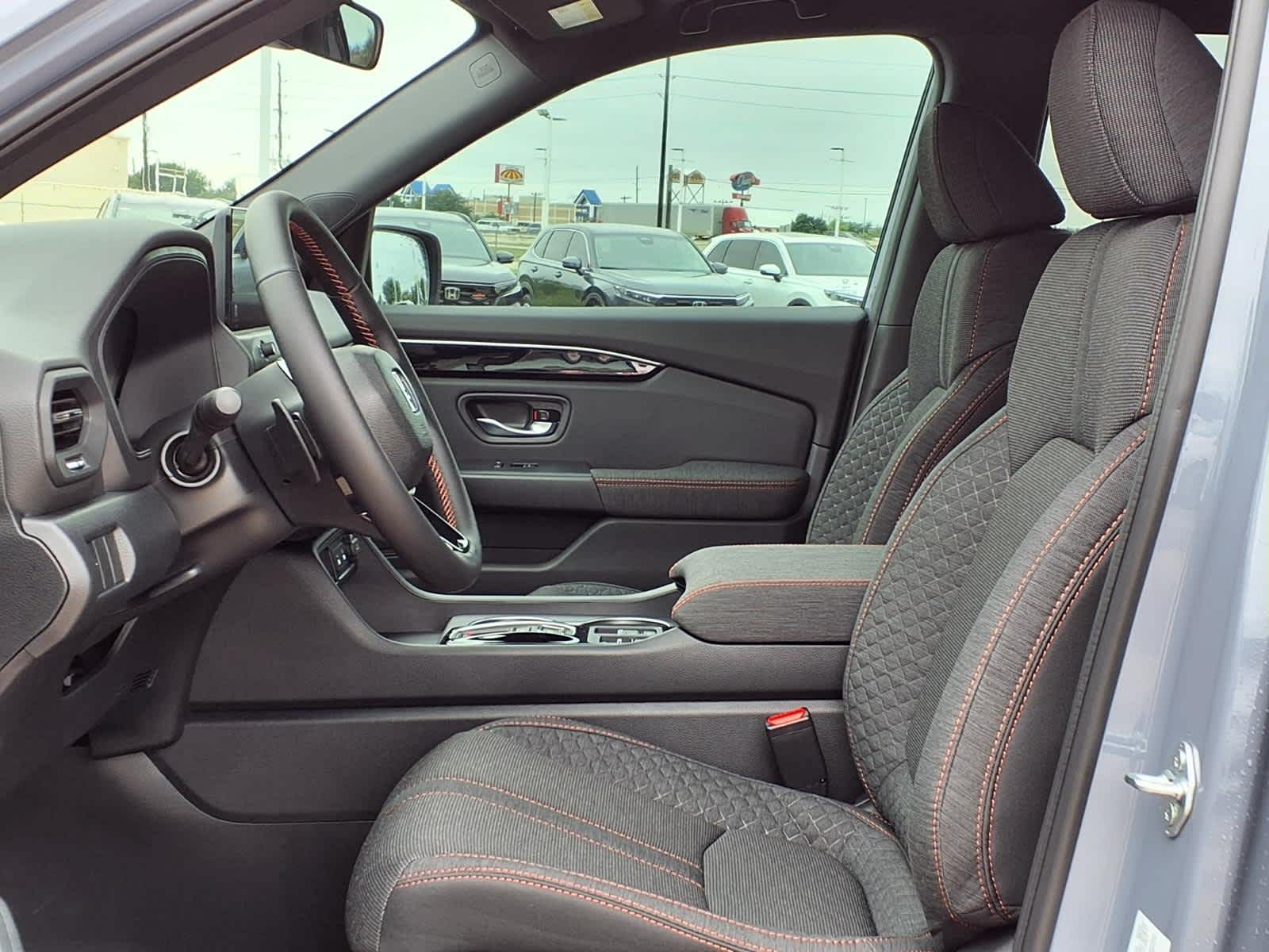 Thumbnail: 2026 Honda Pilot - 10