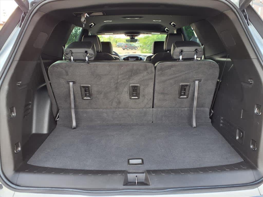 Thumbnail: 2022 Chevrolet Traverse - 9