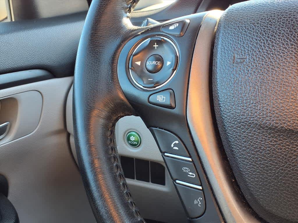 Thumbnail: 2017 Honda Pilot - 19