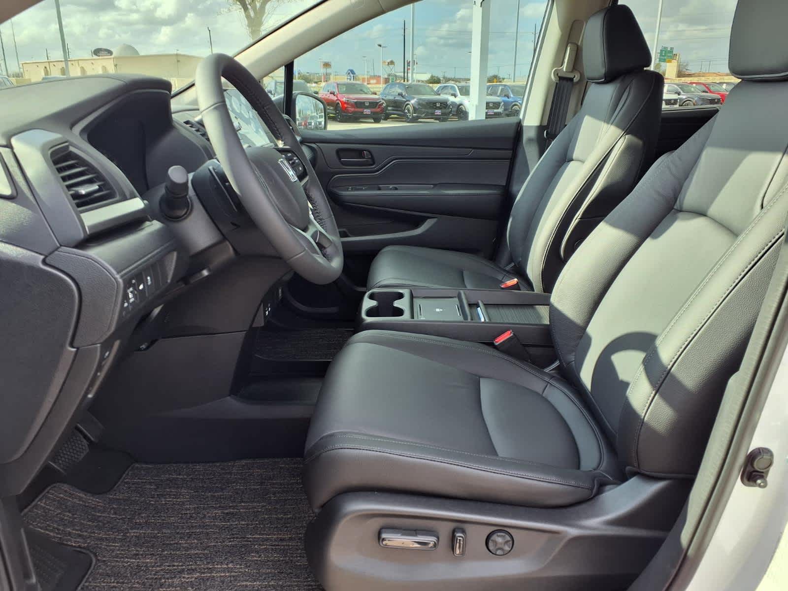 Thumbnail: 2026 Honda Odyssey - 12