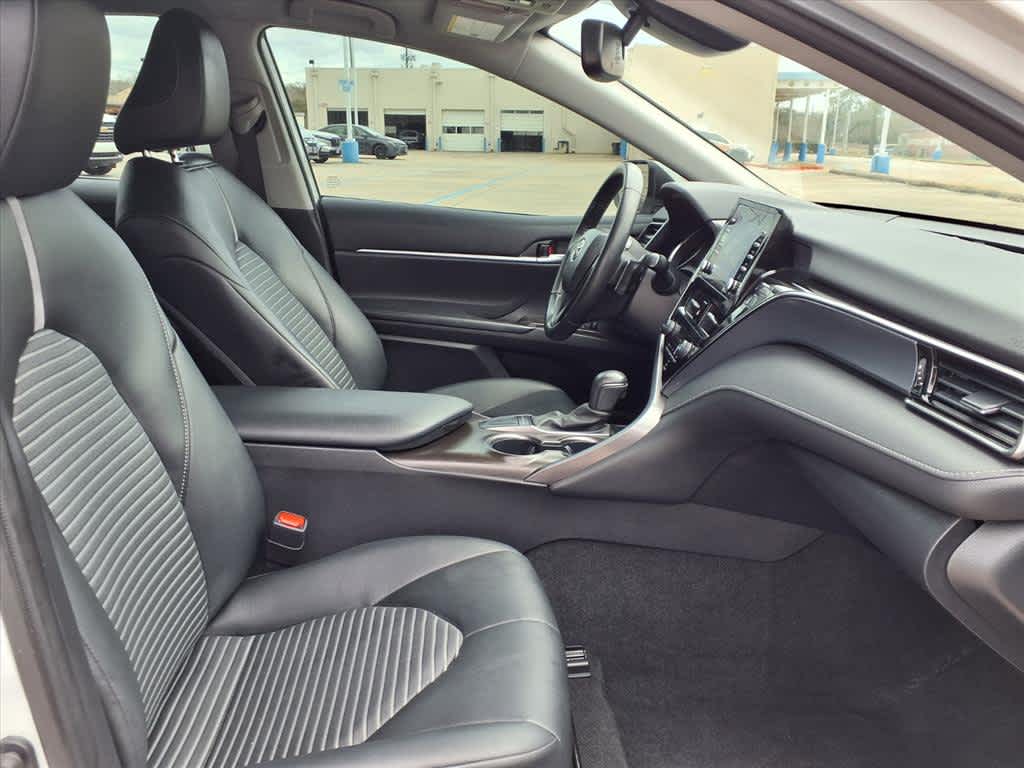 Thumbnail: 2023 Toyota Camry - 12