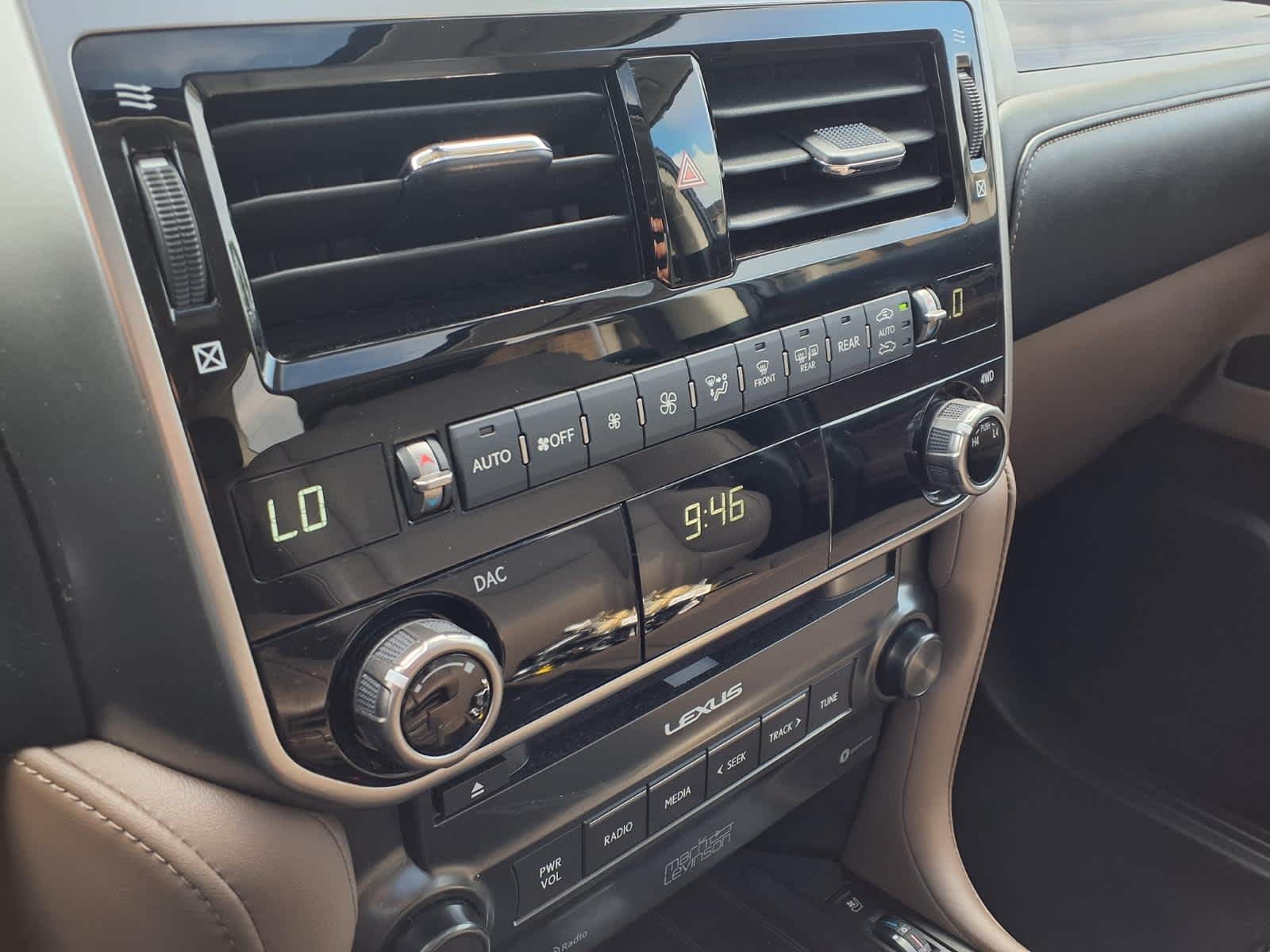 Thumbnail: 2023 Lexus GX - 17