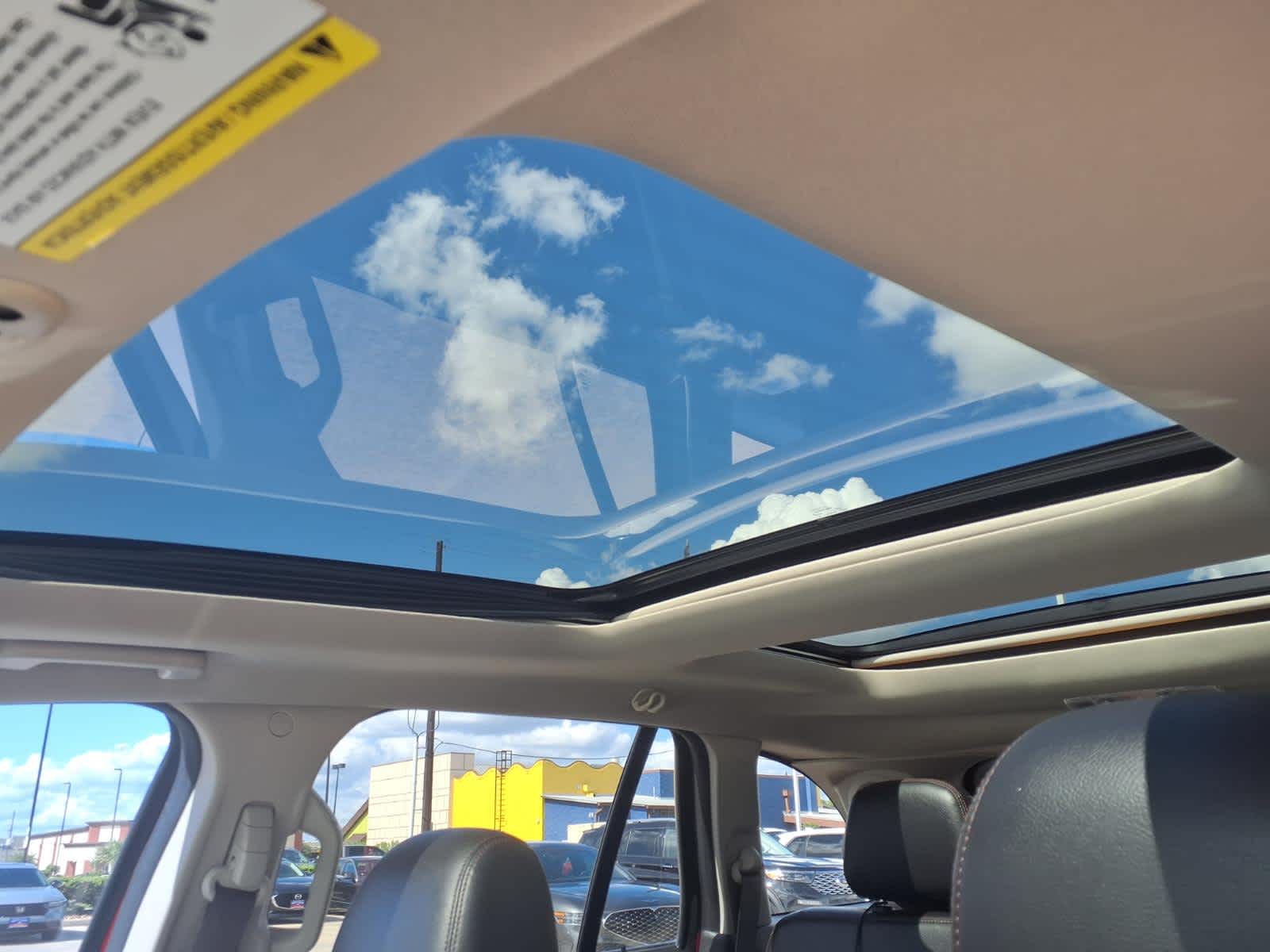 Thumbnail: 2013 Ford Edge - 16