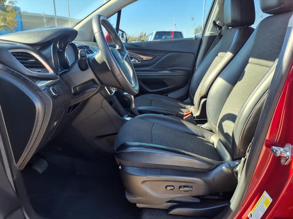 Thumbnail: 2015 Buick Encore - 11