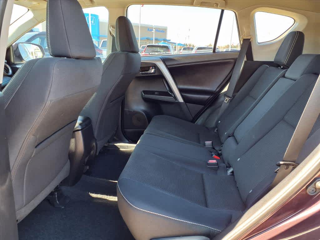 Thumbnail: 2017 Toyota RAV4 - 12