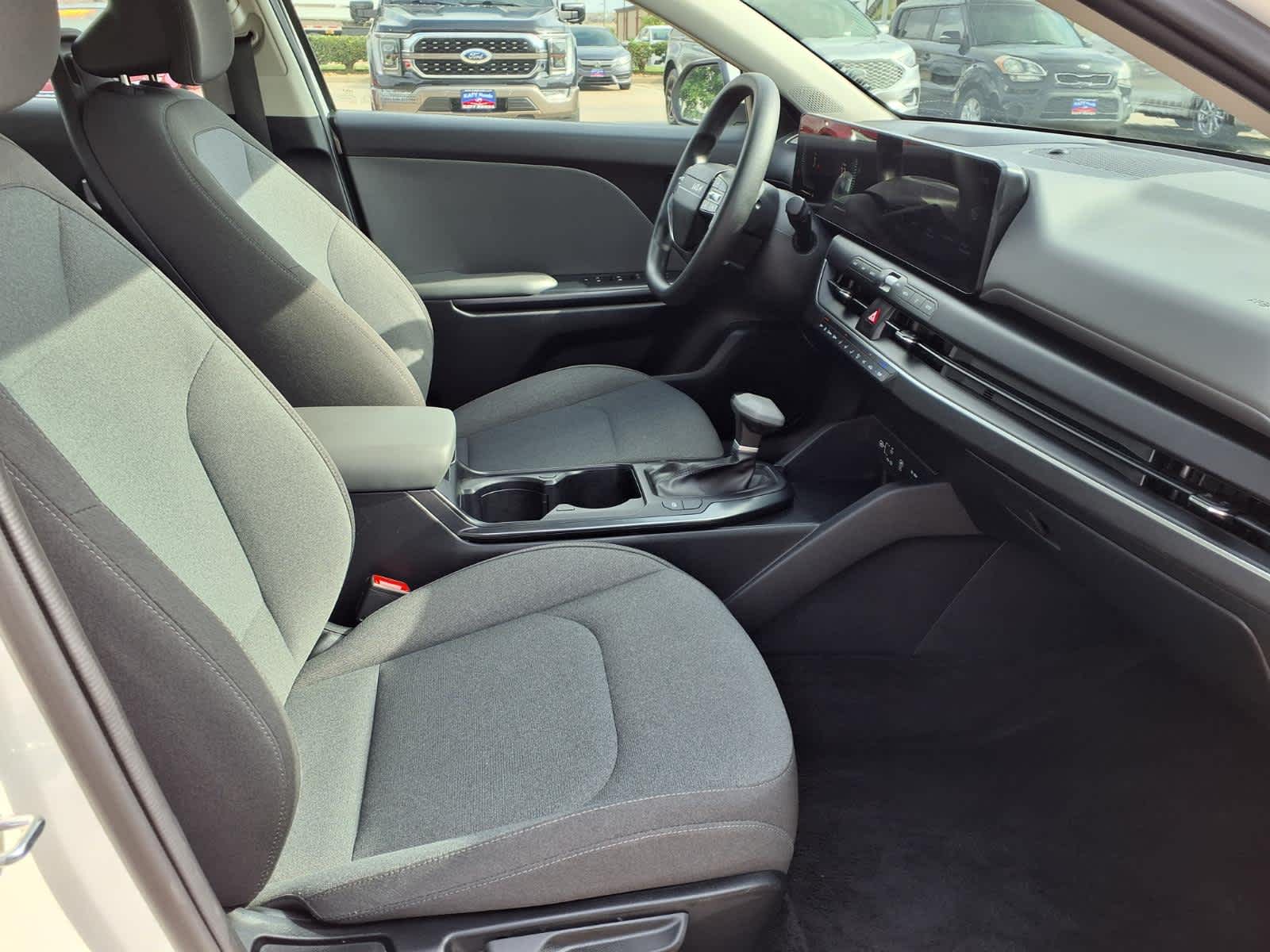 Thumbnail: 2025 Kia K4 - 14