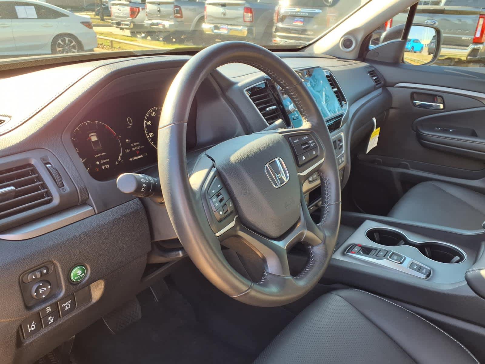 Thumbnail: 2025 Honda Ridgeline - 2