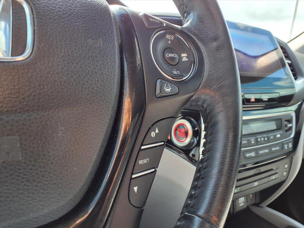 Thumbnail: 2018 Honda Pilot - 22