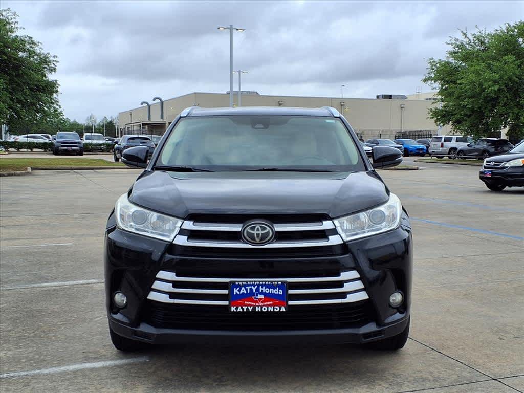 Thumbnail: 2019 Toyota Highlander - 3