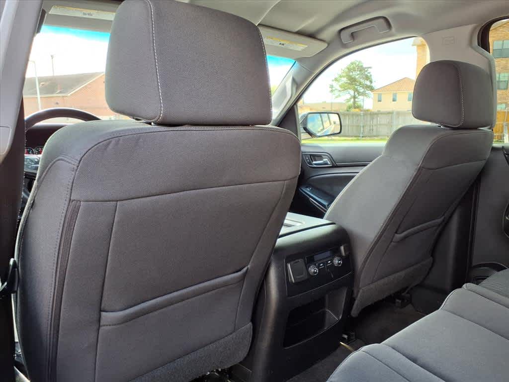 Thumbnail: 2017 Chevrolet Tahoe - 12