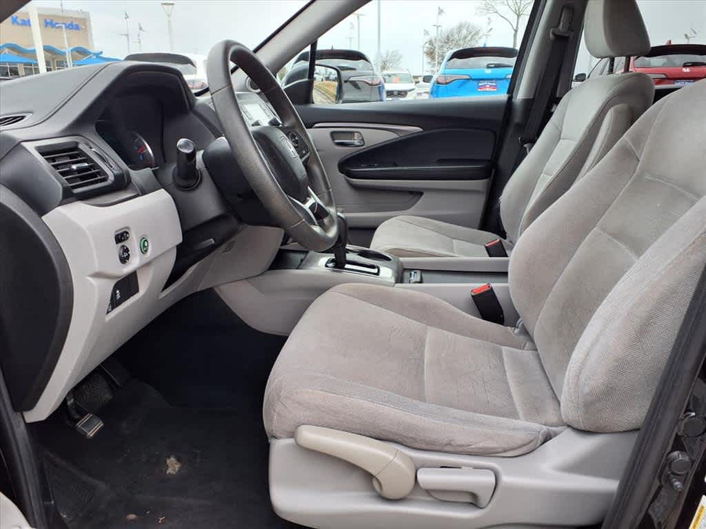 Thumbnail: 2020 Honda Pilot - 11