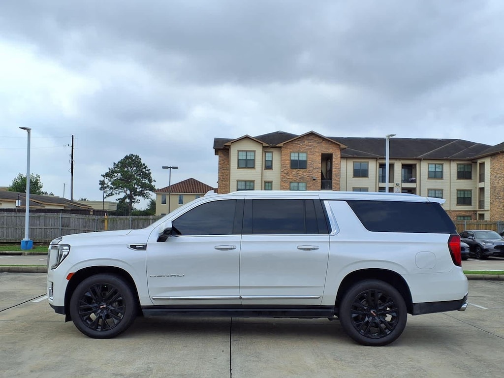 Used 2021 GMC Yukon XL Denali SUV