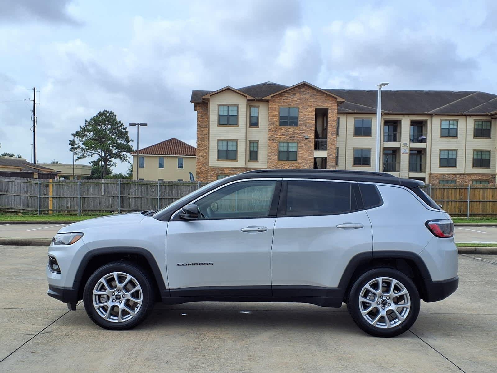 Thumbnail: 2025 Jeep Compass - 3