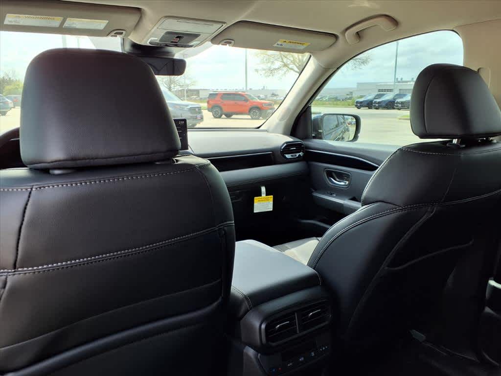 Thumbnail: 2026 Honda Pilot - 12