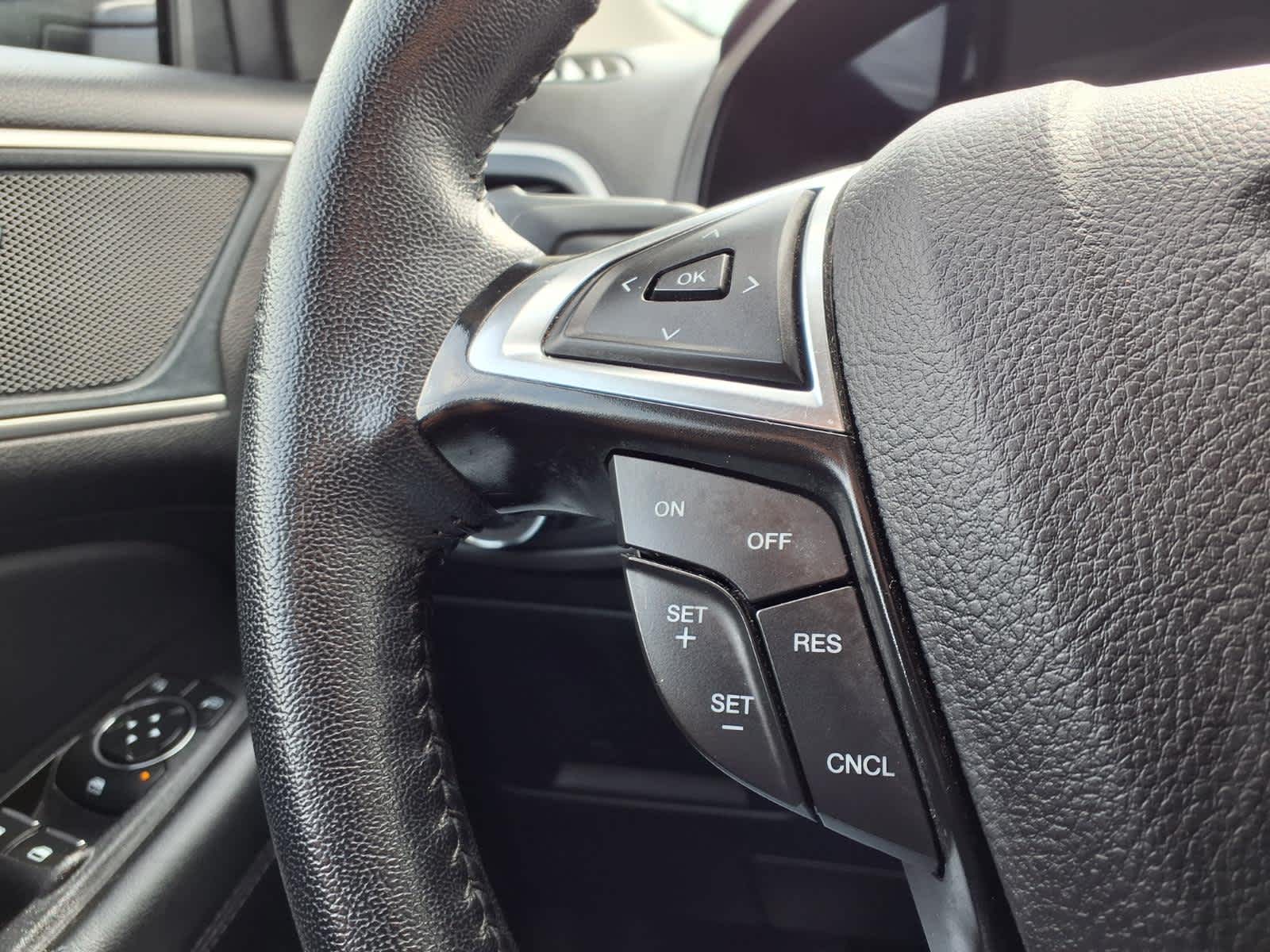 Thumbnail: 2024 Ford Edge - 21